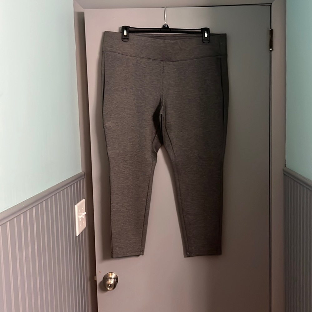 Size 2 torrid gray leggings/pants.
